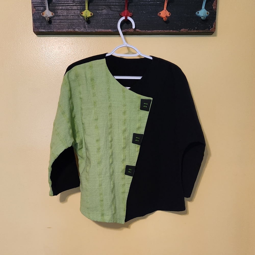 Bird of Paradise womens green/black asymmetrical shirt. Size medium